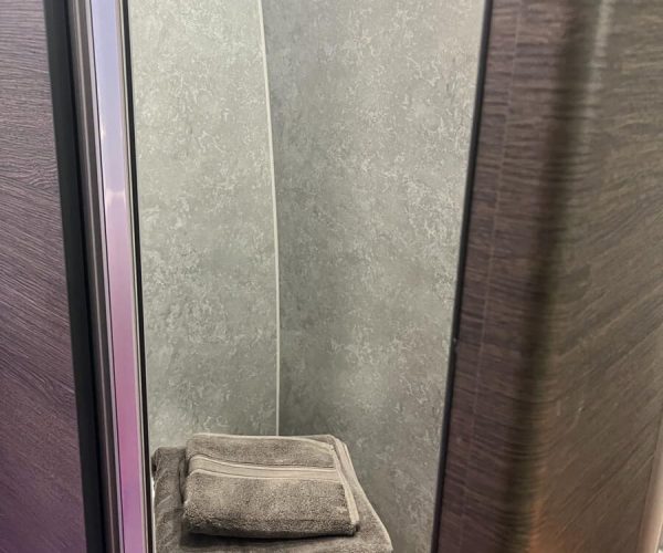 b2df42d1-f991-48ee-a400-fbb162713410 b2df42d1-f991-48ee-a400-fbb162713410