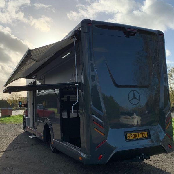 Explorer 9 Door open Explorer 9 Door open