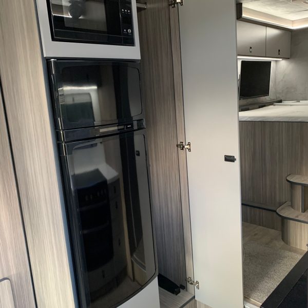 B0C5FBC8-1598-4D67-9B9E-B099532955C9 B0C5FBC8-1598-4D67-9B9E-B099532955C9