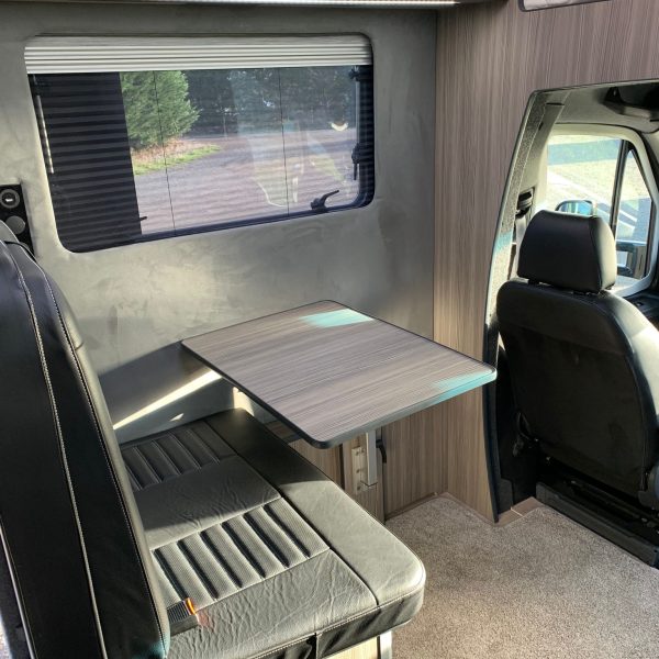 Explorer 9 dinning Explorer 9 dinning